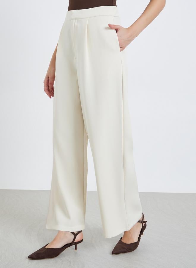 Styli Women Off-White Wide Leg Trousers - Image 2